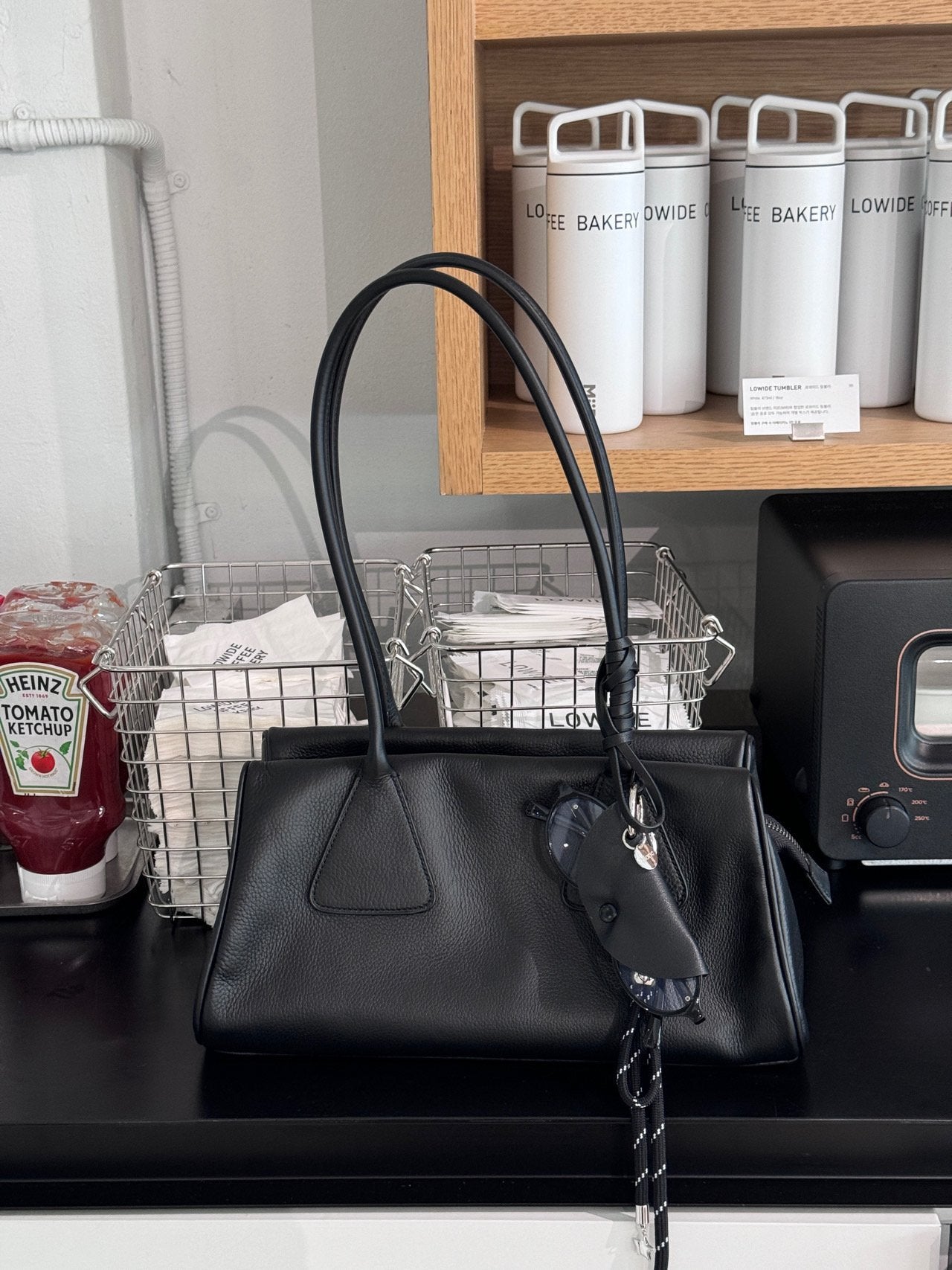 shoulder bag