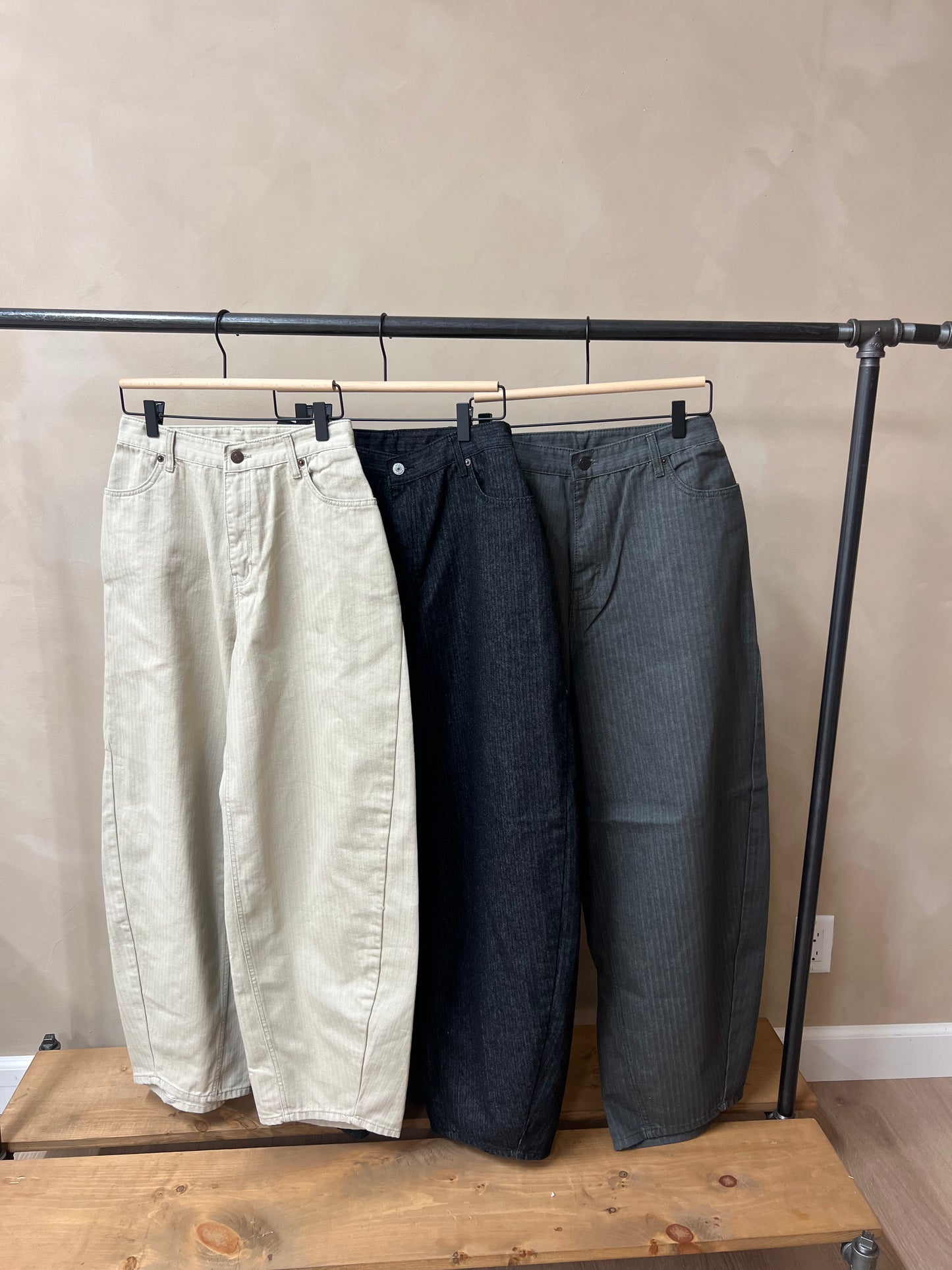 barrel leg jeans
