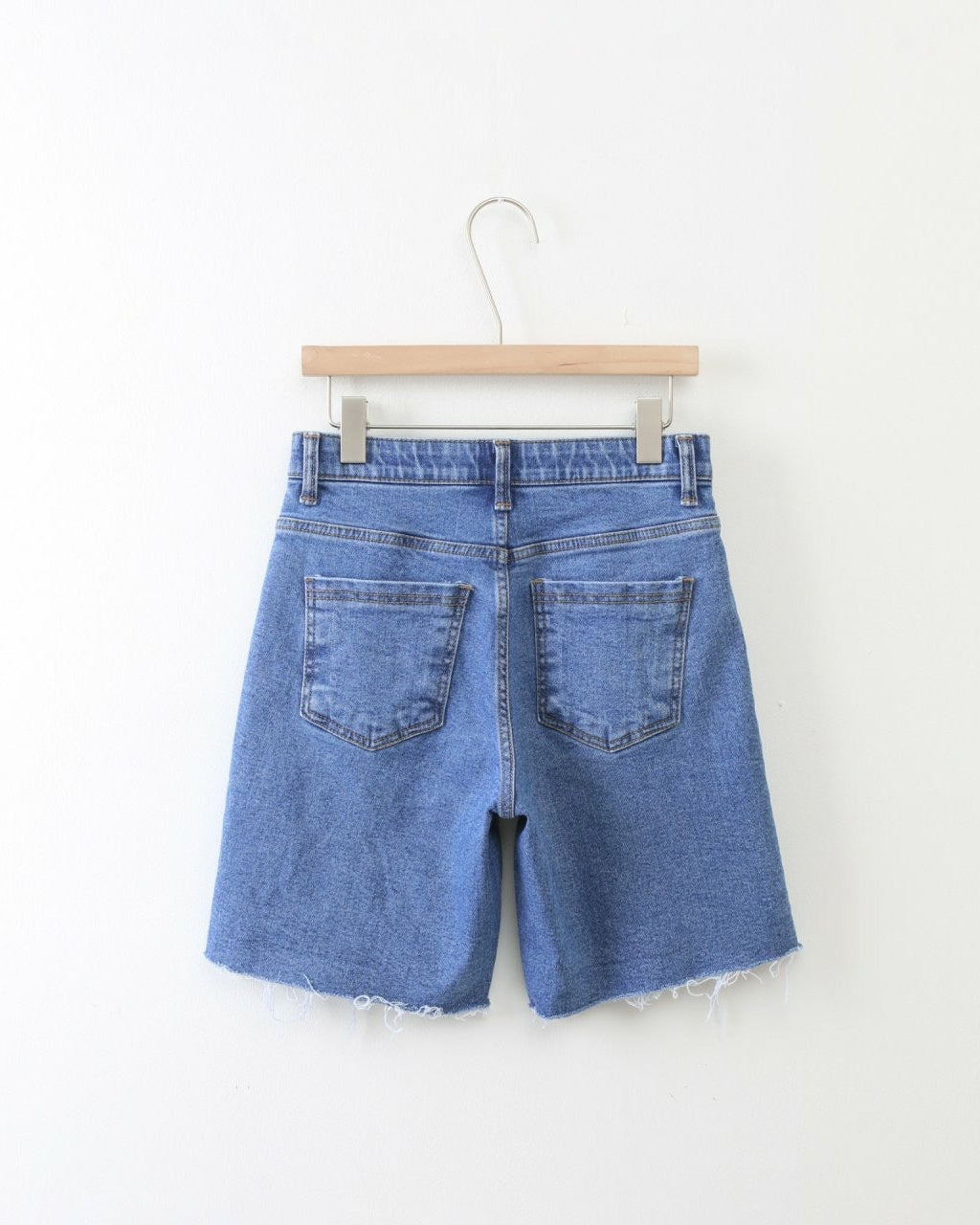 elastic denim shorts