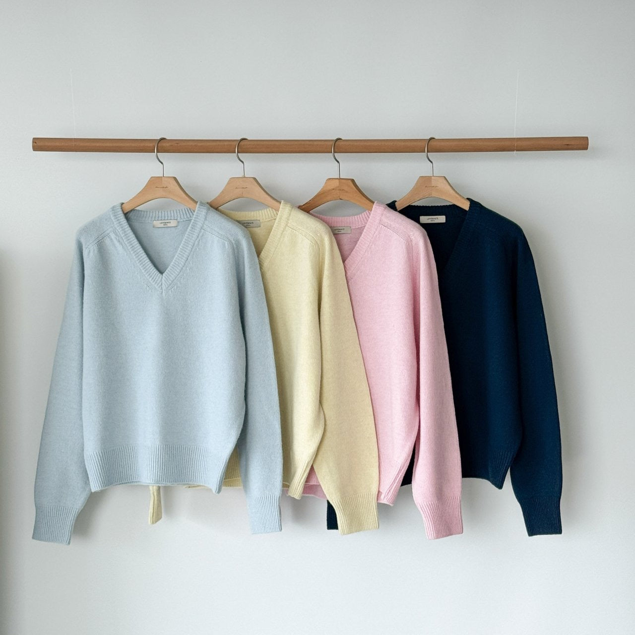 classic v-neck knit