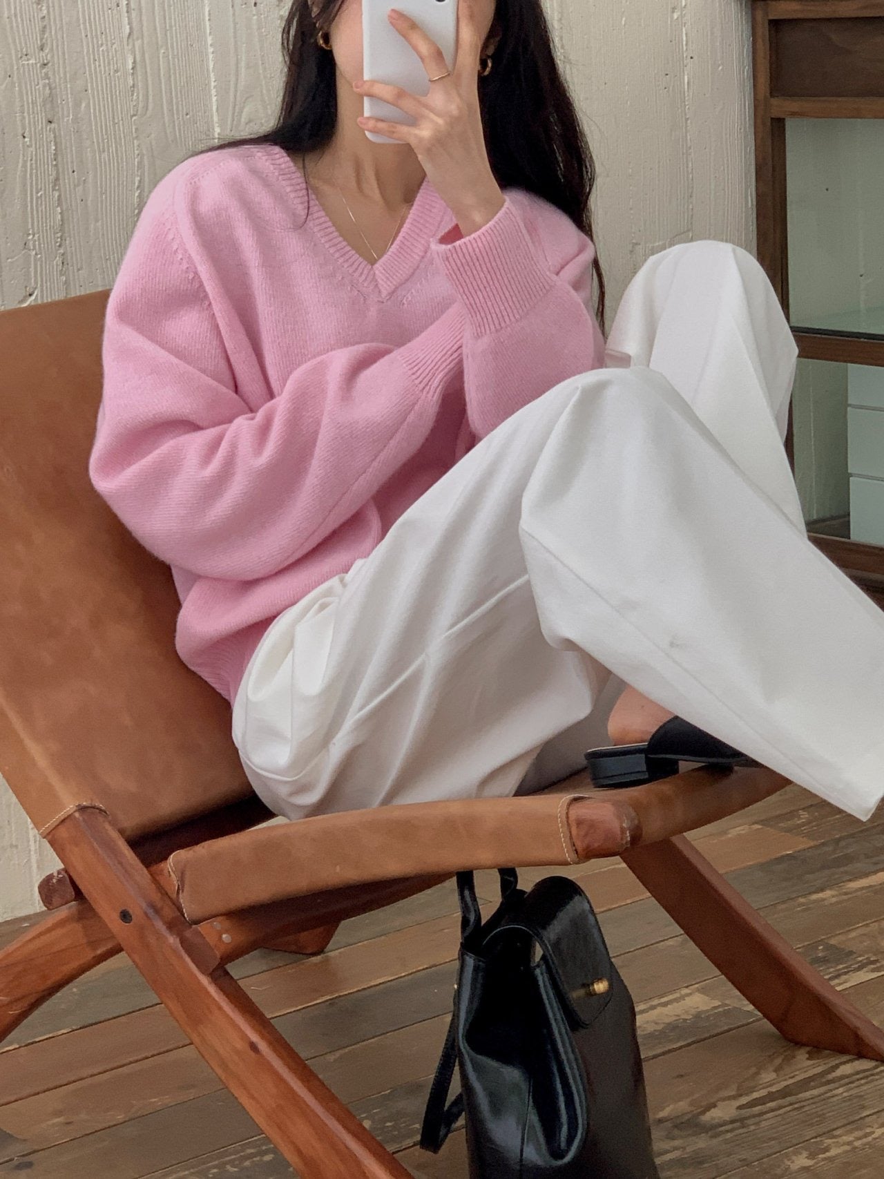 classic v-neck knit