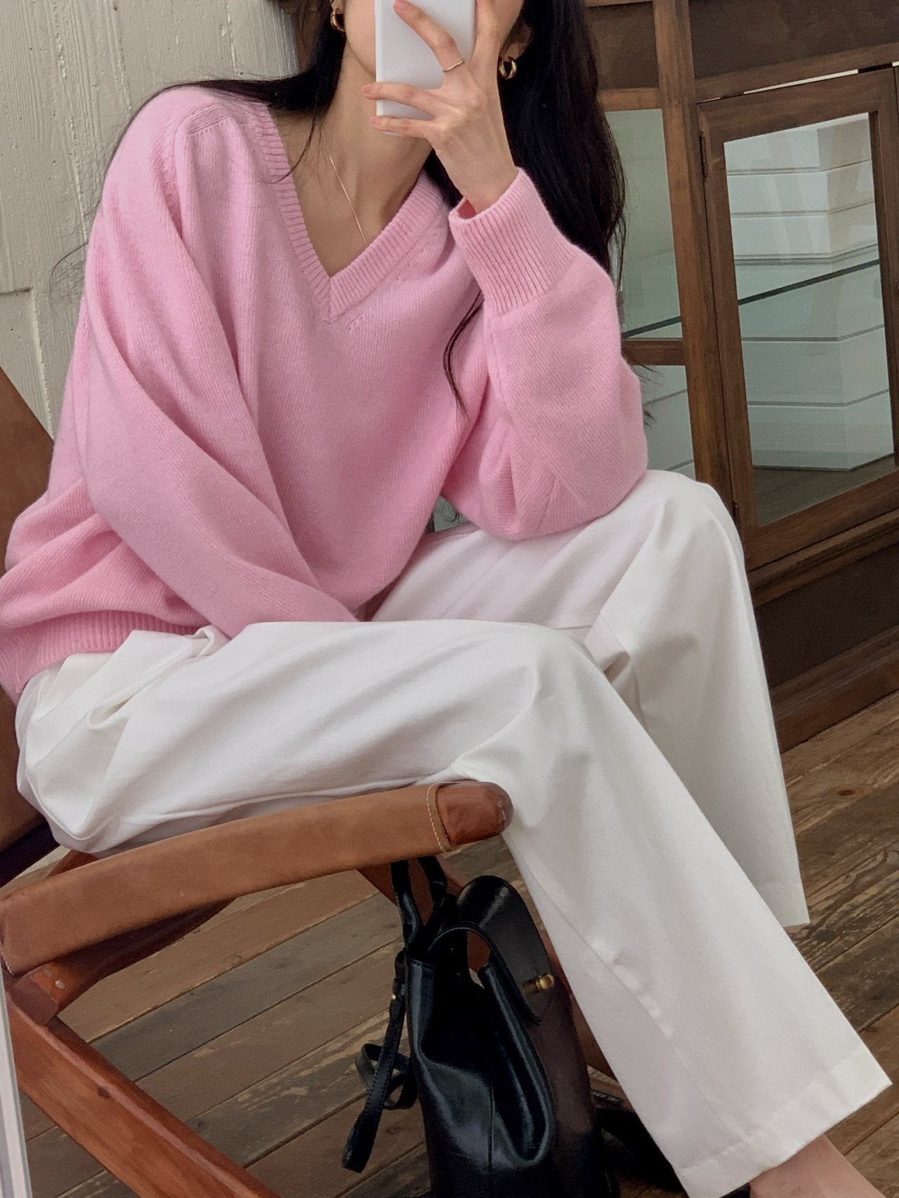 classic v-neck knit