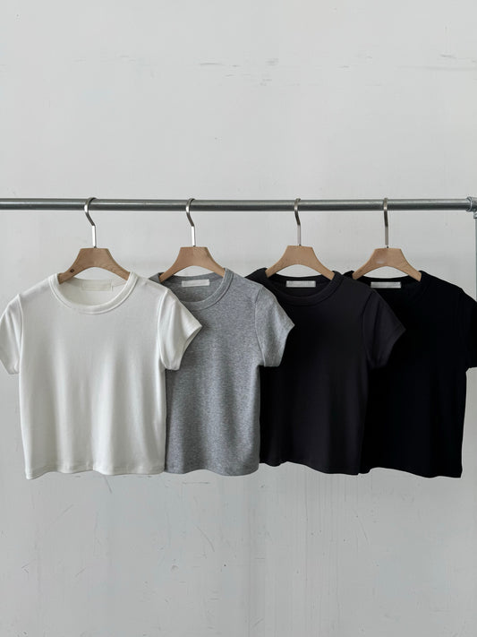 cropped t-shirt