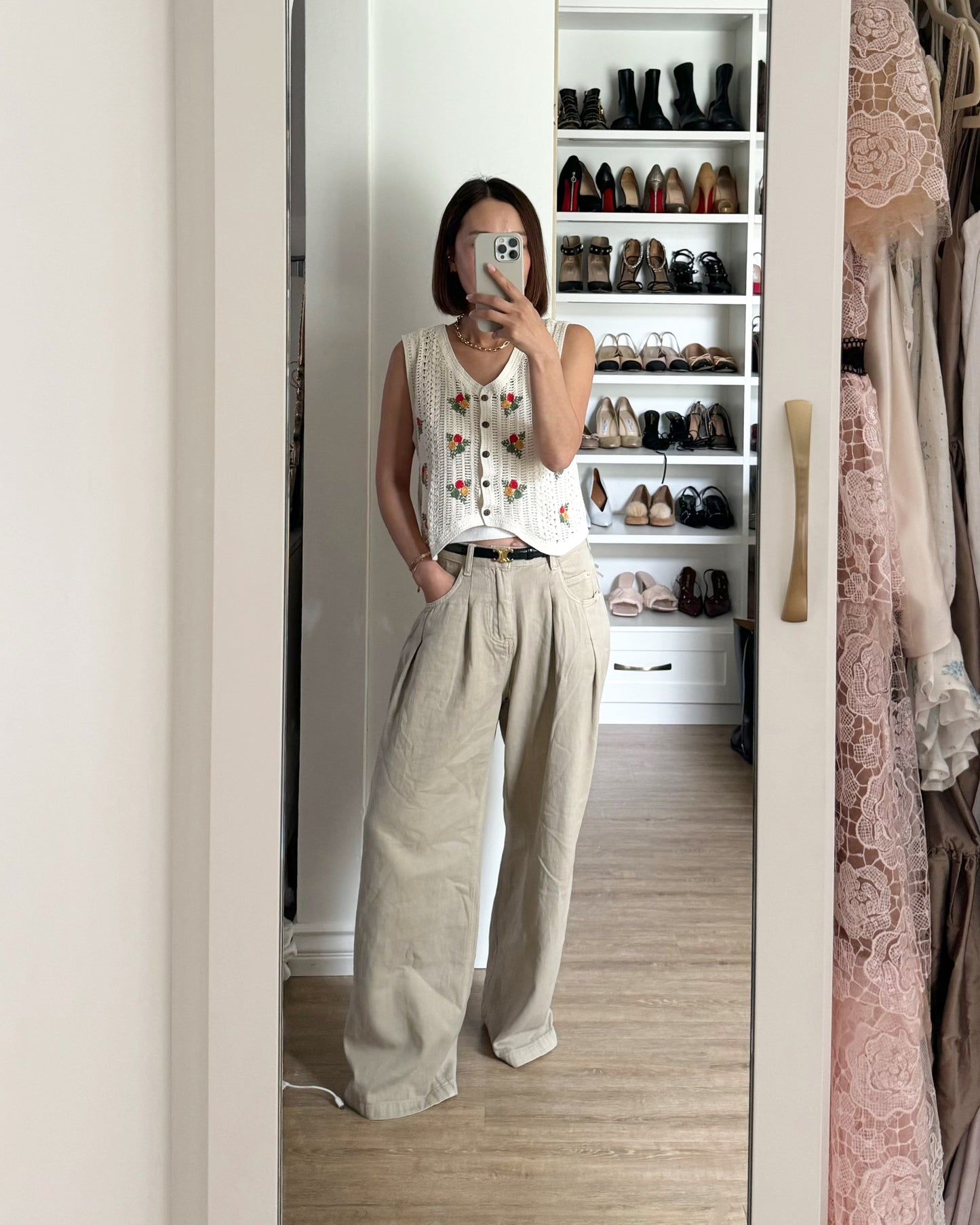 wide leg pintuck pants